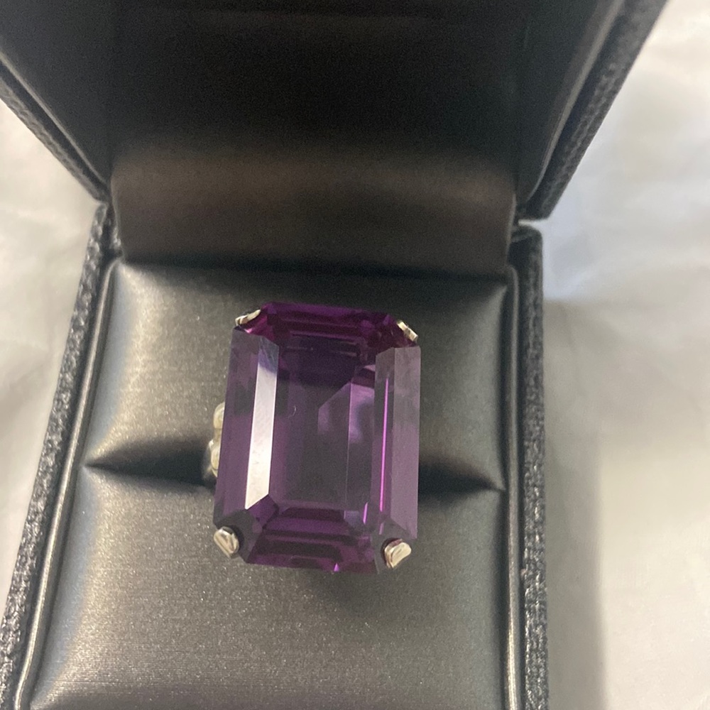 Beautiful handmade sterling silver ring with amethyst stone